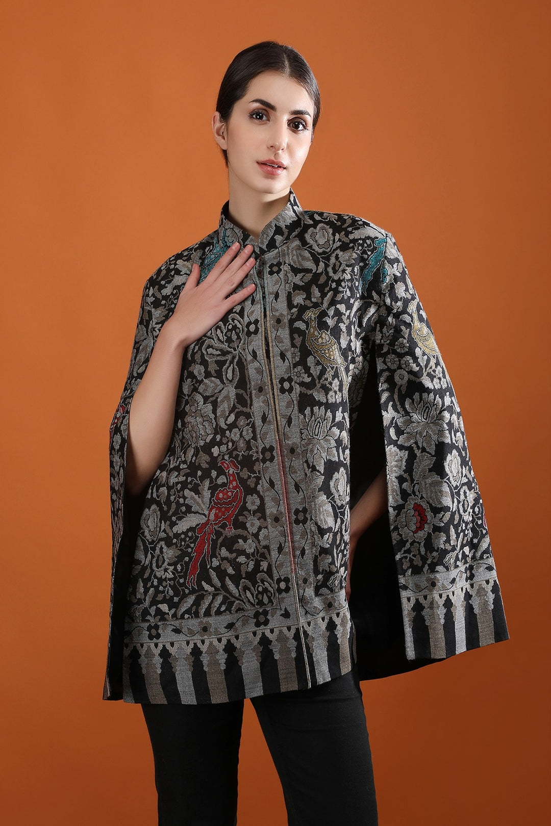 DUSALA INDIA  RAVYA FINE WOOL SILK KANI CAPE