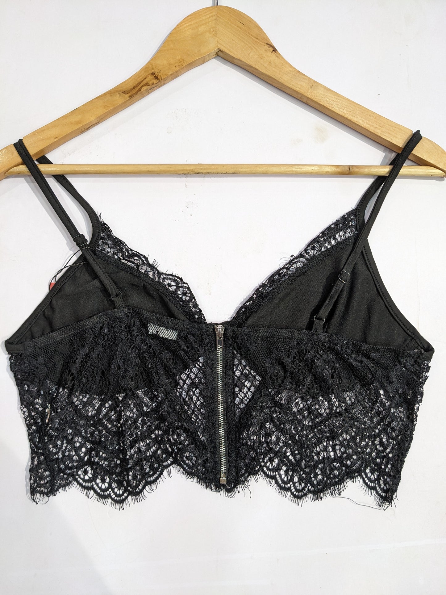 Prettylittlething Black Lace Trim Strappy Bralet Top