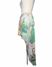 Load image into Gallery viewer, H&amp;M Divided Floral High low Skirt
