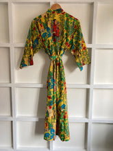 Load image into Gallery viewer, Yellow Frida Kahlo Robe
