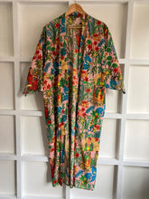Load image into Gallery viewer, Pink Frida Kahlo Robe
