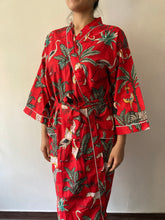 Load image into Gallery viewer, Red Tropical Print Robe
